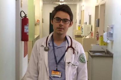 Estudante de medicina blumenauense lança campanha para custear intercâmbio em Harvard