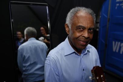  

porto alegre, rs, brasil, 12-12-2015- concertos comunitários zaffari de natal,-Gilberto Gil