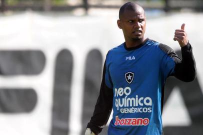 Jefferson, goleiro do Botafogo em treino para a 34ª rodada do Brasileirão 2010