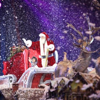 27_11_2016_31Natal Luz de Gramado. Grande Desfile de Natal. Foto Cleiton Thiele/SerraPress