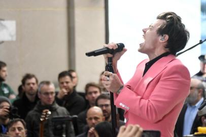 Harry Styles Performs On NBCs Today

NEW YORK, NY - MAY 09: Harry Styles performs on NBCs Today at Rockefeller Plaza on May 9, 2017 in New York City.   Mike Coppola/Getty Images/AFP

Editoria: ACE
Local: New York
Indexador: Mike Coppola
Secao: People
Fonte: GETTY IMAGES NORTH AMERICA
Fotógrafo: STF