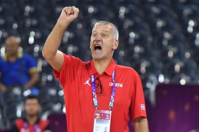  

Croatias coach Aleksandar Petrovic reacts during the Group C of the FIBA Eurobasket 2017 mens basketball match between Hungary and Croatia in Cluj Napoca city on September 1, 2017. / AFP PHOTO / DANIEL MIHAILESCU

Editoria: SPO
Local: Cluj-Napoca
Indexador: DANIEL MIHAILESCU
Secao: basketball
Fonte: AFP
Fotógrafo: STF