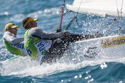 Robert Scheidt (E) e Henry Boenning, o Maguila, conquistaram a medalha de bronze em 2016 no Star Sailors League.