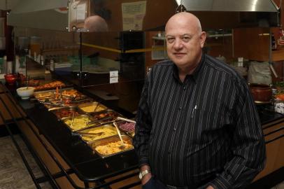  Caixa Forte - João Antonio Leidens, presidente do sindicato dos restaurantes e proprietário do Baitakão lanches.