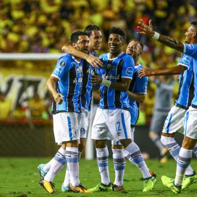 grêmio, barcelona-equ, libertadores, guayaquil, gol, edilson