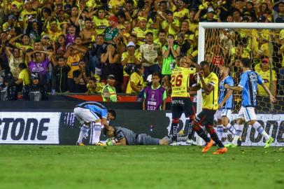 Gremio x BarcelonaRS - FUTEBOL/CONMEBOL LIBERTADORES BRIDGESTONE 2017 /GREMIO X BARCELONA - ESPORTES - Lance da partida entre Gremio e Barcelona disputada na noite desta quarta-feira, no Estadio Monumental Isidro Romero, em Guayaquil valida pelas semifinal da Conmebol Libertadores Bridgestone 2017. FOTO: LUCAS UEBEL/GREMIO FBPAEditoria: SPOIndexador: Lucas UebelSecao: futebolFonte: Gremio.netFotógrafo: Gremio x Barcelona