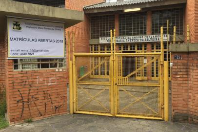 Escola Estadual Maria Thereza da Silveira , colégio , escola , pública , estadual , brizoleta , matrículas , abertas , Porto Alegre , MontSerrat , Bela Vista , terreno , IPE , zona nobre , banner , faixa