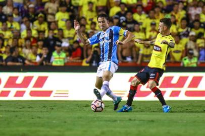 Gremio x Barcelona

RS - FUTEBOL/CONMEBOL LIBERTADORES BRIDGESTONE 2017 /GREMIO X BARCELONA - ESPORTES - Lance da partida entre Gremio e Barcelona disputada na noite desta quarta-feira, no Estadio Monumental Isidro Romero, em Guayaquil valida pelas semifinal da Conmebol Libertadores Bridgestone 2017. FOTO: LUCAS UEBEL/GREMIO FBPA

Editoria: SPO
Indexador: Lucas Uebel
Secao: futebol
Fonte: Gremio.net
Fotógrafo: Gremio x Barcelona