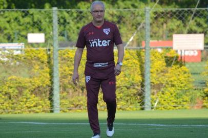  

Dorival Júnior em treinamento do Sâo Paulo