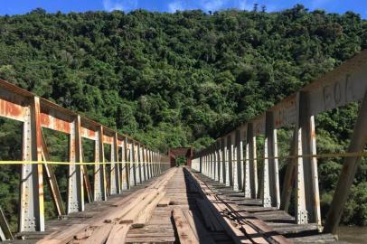 Ponte dos Korff, Criúva