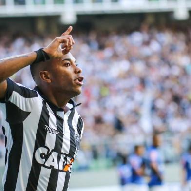 BELO HORIZONTE / MINAS GERAIS / BRASIL  07.05.2017 AtlÃ©tico x Cruzeiro no IndependÃªncia - Final do Campeonato Mineiro 2017  - foto: Bruno Cantini / AtlÃ©ticoAtacante RobinhoIndexador: Bruno S.C. Junior