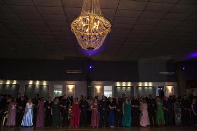  

PORTO ALEGRE, RS, BRASIL, 27-10-2017. Baile de debutantes para a terceira idade.  (FOTO: ANDERSON FETTER/AGÊNCIA RBS)
Indexador: Anderson Fetter