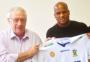 Ex-gremista volta ao futebol brasileiro e assina com o Santo André