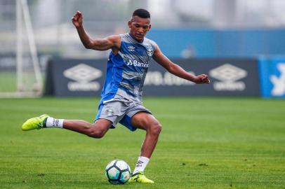 Grêmio encara o Barcelona do Equador na Arena pela Libertadores. Na foto, Jailson