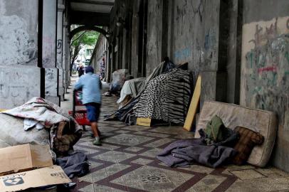 PORTO ALEGRE, RS, BRASIL, 06-10-2017. Matéria aponta alguns dos problemas mais antigos da Capital, por que eles demoram a ser resolvidos e o que falta para saírem do papel. Na foto: Má conservação do Viaduto da Borges, o Viaduto Otávio Rocha . (FERNANDO GOMES/AGÊNCIA RBS)