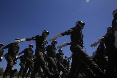  

PORTO ALEGRE -RS-BR 01.11.2017
Exército recepciona veteranos do Haiti
Militares que estiveram nos contingentes que por 13 anos foram ao Haiti.
FOTÓGRAFO: TADEU VILANI AGÊNCIARBS Editoria Notícias