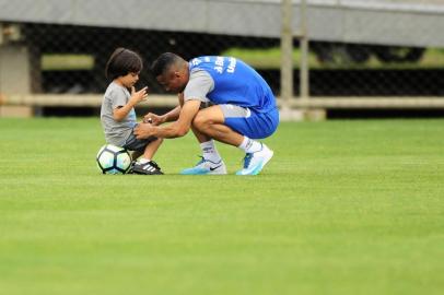  

PORTO ALEGRE, RS, BRASIL - 03/11/2017 - Treino do Grêmio na tarde desta sexta-feira no CT Luiz Carvalho. (Carlos Macedo/Agência RBS)