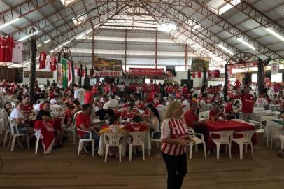 Torcedores do Inter se reúnem em CTG em Lucas do Rio Verde