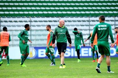  CAXIAS DO SUL, RS, BRASIL, 06/11/2017. Treino do Juventude no Estádio Alfredo Jaconi, antes de viagem da equipe. Na foto, o técnico Antônio Carlos Zago. (Diogo Sallaberry/Agência RBS)