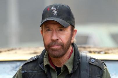 Filme Mercenários 2. Chuck Norris.