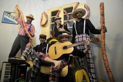  CAXIAS DO SUL, RS, BRASIL, 09/11/2017 - Grupo Zo Scarpon - Os Colonos, completa 15 anos de história. (Marcelo Casagrande/Agência RBS)