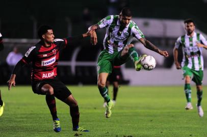  CAXIAS DO SUL, RS, BRASIL, 10/11/2017. Juventude x Oeste, jogo válido pela 35ª rodada da série B do campeonato Brasileiro e realizada no estádio Alfredo Jaconi. (Porthus Junior/Agência RBS)