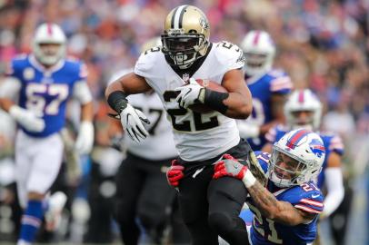 New Orleans Saints v Buffalo Bills

ORCHARD PARK, NY - NOVEMBER 12: Mark Ingram #22 of the New Orleans Saints runs the ball as Jordan Poyer #21 of the Buffalo Bills attempts to tackle him during the first quarter on November 12, 2017 at New Era Field in Orchard Park, New York.   Brett Carlsen/Getty Images/AFP

Editoria: SPO
Local: Orchard Park
Indexador: Brett Carlsen
Secao: American Football
Fonte: GETTY IMAGES NORTH AMERICA
Fotógrafo: STR