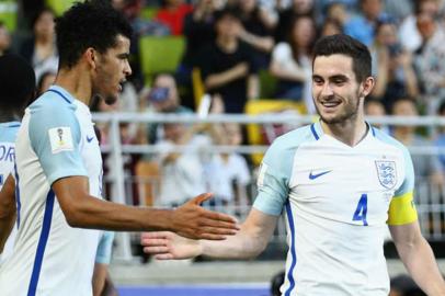 Dominic Solanke, Lewis Cook, inglaterra