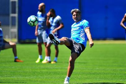 PORTO ALEGRE, RS, BRASIL, 14-11-2017. Treino do Grêmio no CT Luiz Carvalho. Renato Gaúcho (FÉLIX ZUCCO/AGÊNCIA RBS)