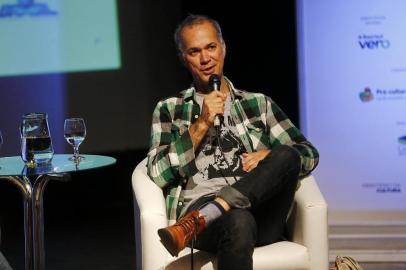  

PORTO ALEGRE, RS, BRASIL, 14/11/2017: Jotabê Medeiros, biógrafo de Belchior, no Centro CEEE Erico Verissimo durante a 63ª Feira do Livro.