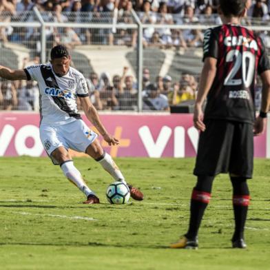 ponte preta, atlético-pr, brasileirão, moisés lucarelli, danilo