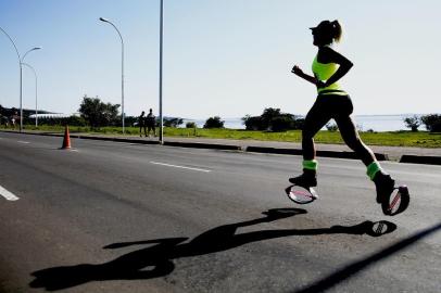  PORTO ALEGRE, RS, BRASIL, 15-11-2017.A primeira edição da Corrida de Peito Aberto é uma promoção da Associação de Peito Aberto e visa angariar fundos para financiamento de apoio às crianças com doenças respiratórias agudas. (FOTO: ANDERSON FETTER/AGÊNCIA RBS)