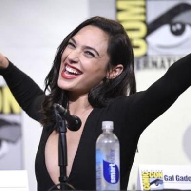 Gal Gadot consegue tirar Brett Ratner de sequência de Mulher-Maravilha