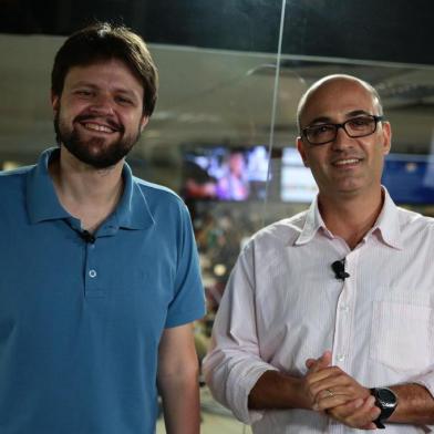  

PORTO ALEGRE, RS, BRASIL - 17/11/2017 - Central do Torcedor com André Baibich e Leonardo Oliveira. (Omar Freitas/Agência RBS)