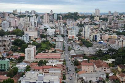  BENTO GONÇALVES, RS, BRASIL, 17/11/2017. Foto de arquivo da cidade de Bento Gonçalves. Foto aérea para matéria sobre censo imobiliário que mostra que há mais de 1 mil imóveis ociosos na cidade. (Gustavo Bottega/Divulgação)