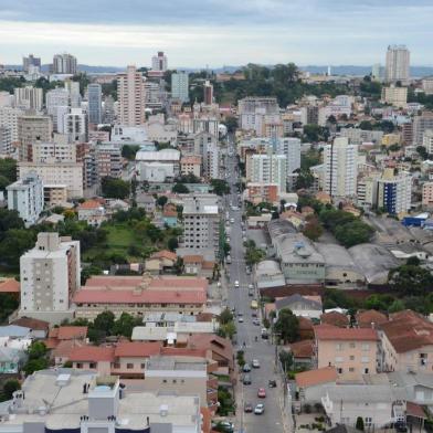  BENTO GONÇALVES, RS, BRASIL, 17/11/2017. Foto de arquivo da cidade de Bento Gonçalves. Foto aérea para matéria sobre censo imobiliário que mostra que há mais de 1 mil imóveis ociosos na cidade. (Gustavo Bottega/Divulgação)