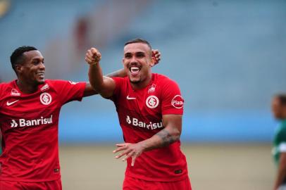 Inter vence o Goiás por 2 a 0 no Serra Dourada pela Série B