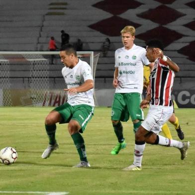  RECIFE, PE, BRASIL, 21/11/2017. Santa Cruz x Juventude, jogo válido pela 38ª rodada da Série B do Campeonato Brasileiro e realizado no Estádio do Arruda, em Recife. (Arthur Dallegrave/Juventude/Divulgação)