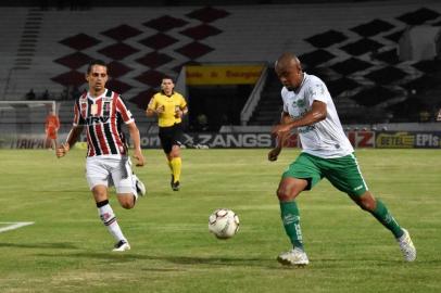  

RECIFE, PE, BRASIL, 21/11/2017. Santa Cruz x Juventude, jogo válido pela 38ª rodada da Série B do Campeonato Brasileiro e realizado no Estádio do Arruda, em Recife. (Arthur Dallegrave/Juventude/Divulgação)