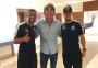 FOTO: Marcelo Moreno visita concentração do Grêmio