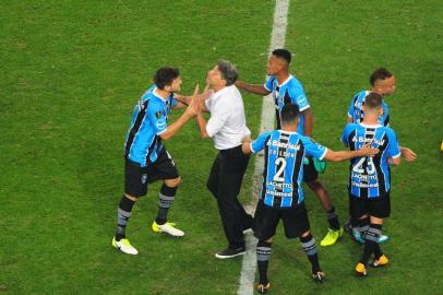  

PORTO ALEGRE, RS, BRASIL, 22.11.2017. Grêmio enfrenta o argentino Lanús, na primeira partida da final da Libertadores 2017, na Arena.

Foto: 
Jefferson Botega/Agência RBS