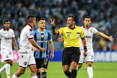  

PORTO ALEGRE, RS, BRASIL, 22/11/2017 - Grêmio enfrenta argentino Lanús, na priemeira partida da final da Libertadores 2017, na Arena (FOTOGRAFO: FELIX ZUCCO / AGENCIA RBS)