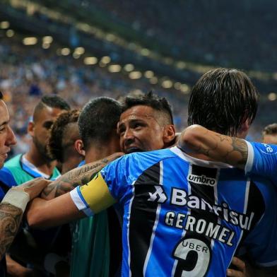  

PORTO ALEGRE, RS, BRASIL, 22.11.2017. Grêmio enfrenta o argentino Lanús, na primeira partida da final da Libertadores 2017, na Arena.

Foto: André Ávila/Agência RBS