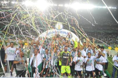  

25/11/2017. Credito: Gladyston Rodrigues/EM/D.A Press. Brasil. Belo Horizonte - MG. Jogo entre America e CRB, valido pela 38 do Campeonato Brasileiro da Serie B, no Estadio Independencia.