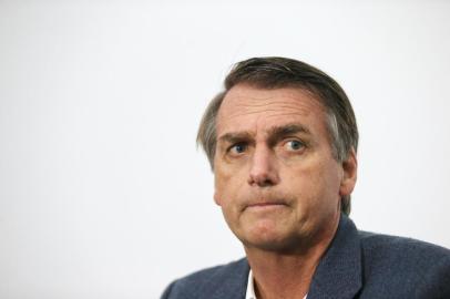  PORTO ALEGRE, RS, BRASIL - 29/06/2017 : Palestrante em evento em Porto Alegre, Bolsonaro aposta em discurso sobre segurança. Deputado federal e pré-candidato a presidente participa da 19ª Feira e Congresso de Transporte e Logística (TranspoSul). (FOTO: BRUNO ALENCASTRO/AGÊNCIA RBS)