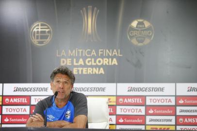  

LANÚS, ARGENTINA - 28/11/2017 - Coletiva do técnico Renato Portaluppi antes da segunda partida da final da Libertadores. (Félix Zucco/Agência RBS)
Indexador: Felix Zucco