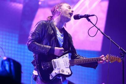  

Rock Band Radiohead 
performs at the Foro Sol in Mexico
Mexcio City, Mexico - 17.04-12
**Available for publication in the US. Not for publication in the rest of the world**
Mandatory Credit: Kadena Press/WENN.com
Local: Mexico
Indexador: OPK
Fonte: http://www.wenn.com/
Fotógrafo: OPK