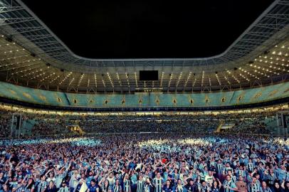  

PORTO ALEGRE, RS, BRASIL, 29/11/2017 - Final da libertadores Grêmio x Lanús: fotos da torcida na fan fest que ocorre na arena do Grêmio (FOTOGRAFO: ANDRÉ FELTES / AGENCIA RBS)