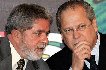 José Dirceu e o ex-presidente Luiz Inácio Lula da Silva em imagem de 2005