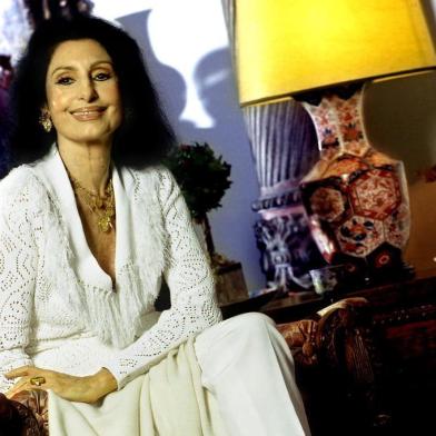 Foto da socialite Carmen Mayrink Veiga.
#PÁGINA: 04
A SOCIALITE CARMEM MAYRINK VEIGA
CARMEM RJ 27/06/2003 - ESPECIAL DOMINICAL PARA CIDADES OE - CARMEM/EXPOSICAO - A socialite Carmem Mayrink Veiga, que fara uma exposicao de roupas suas na Casa de Arte Julieta Serpa, a partir de quinta-feira da semana que vem. Foto: DIVULGACAO (Imagem recebida via e-mail)
#PÁGINA: 4
 Fonte: Divulgação